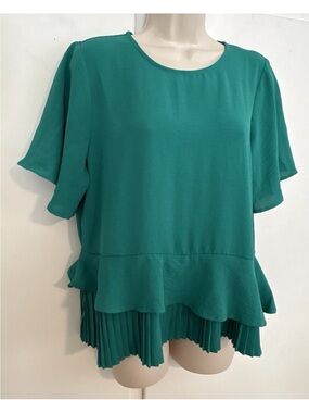 Flawless Regular Small Green Partial Pleated Blouse Black Label By C’est Toi